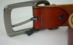 高品质商务休闲之选 Jeep吉普外贸真皮皮带批发供应解析