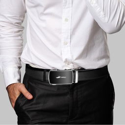 商务与时尚的融合 卡帝乐鳄鱼皮带，成就现代男士百搭风范